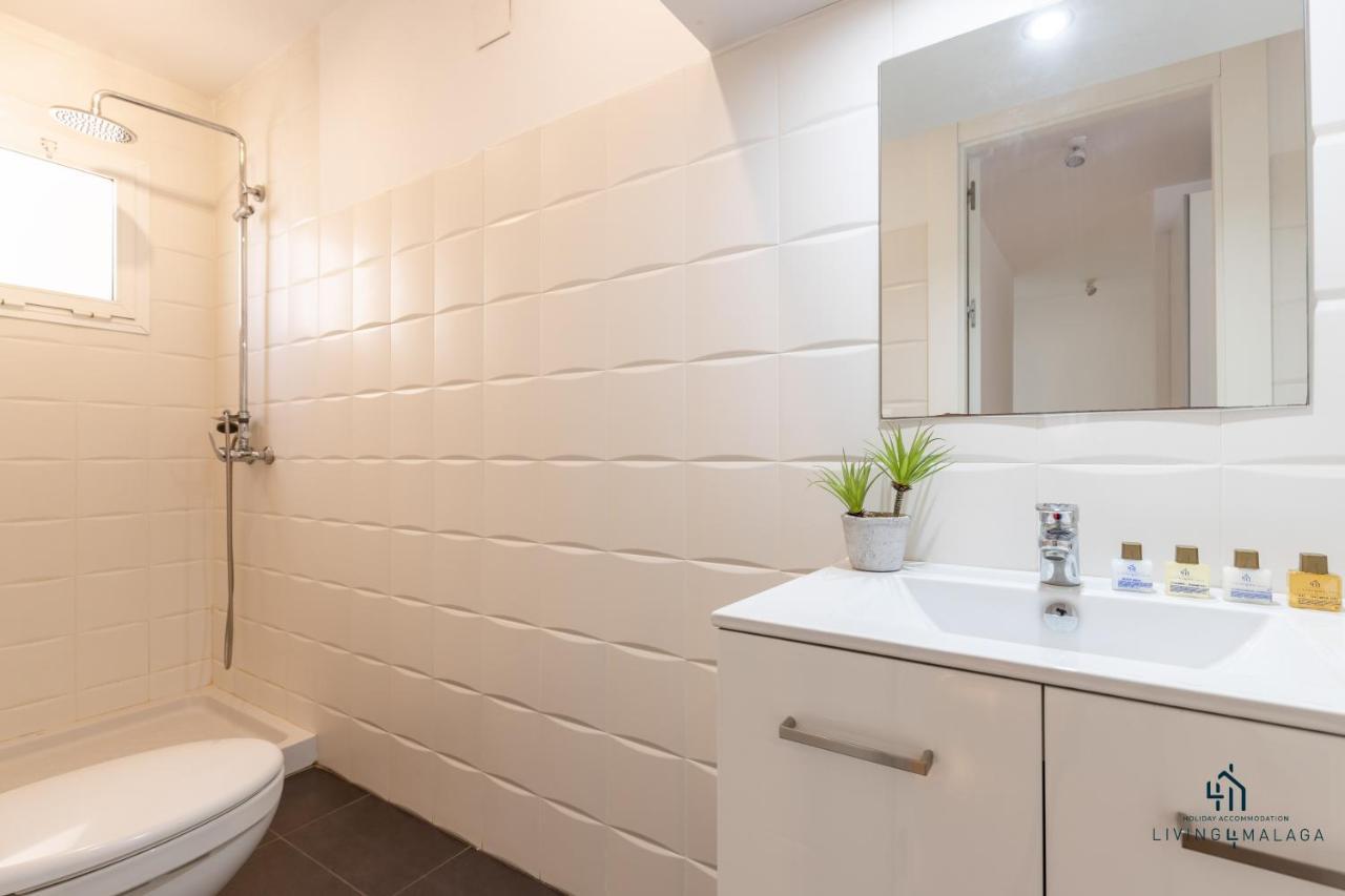 Living4Malaga Sea Breeze Apartment Ngoại thất bức ảnh
