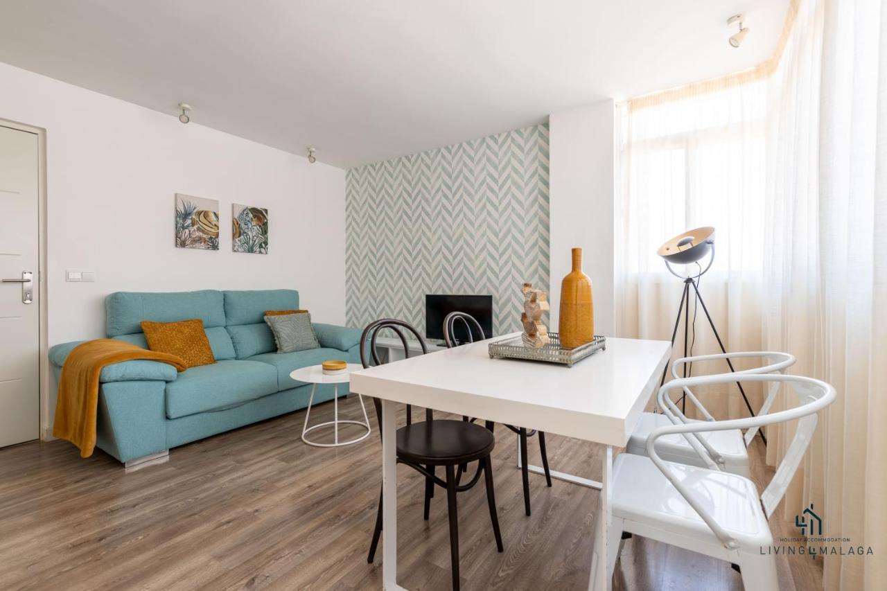Living4Malaga Sea Breeze Apartment Ngoại thất bức ảnh