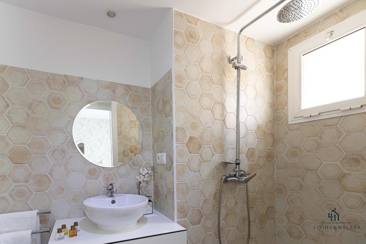 Living4Malaga Sea Breeze Apartment Ngoại thất bức ảnh