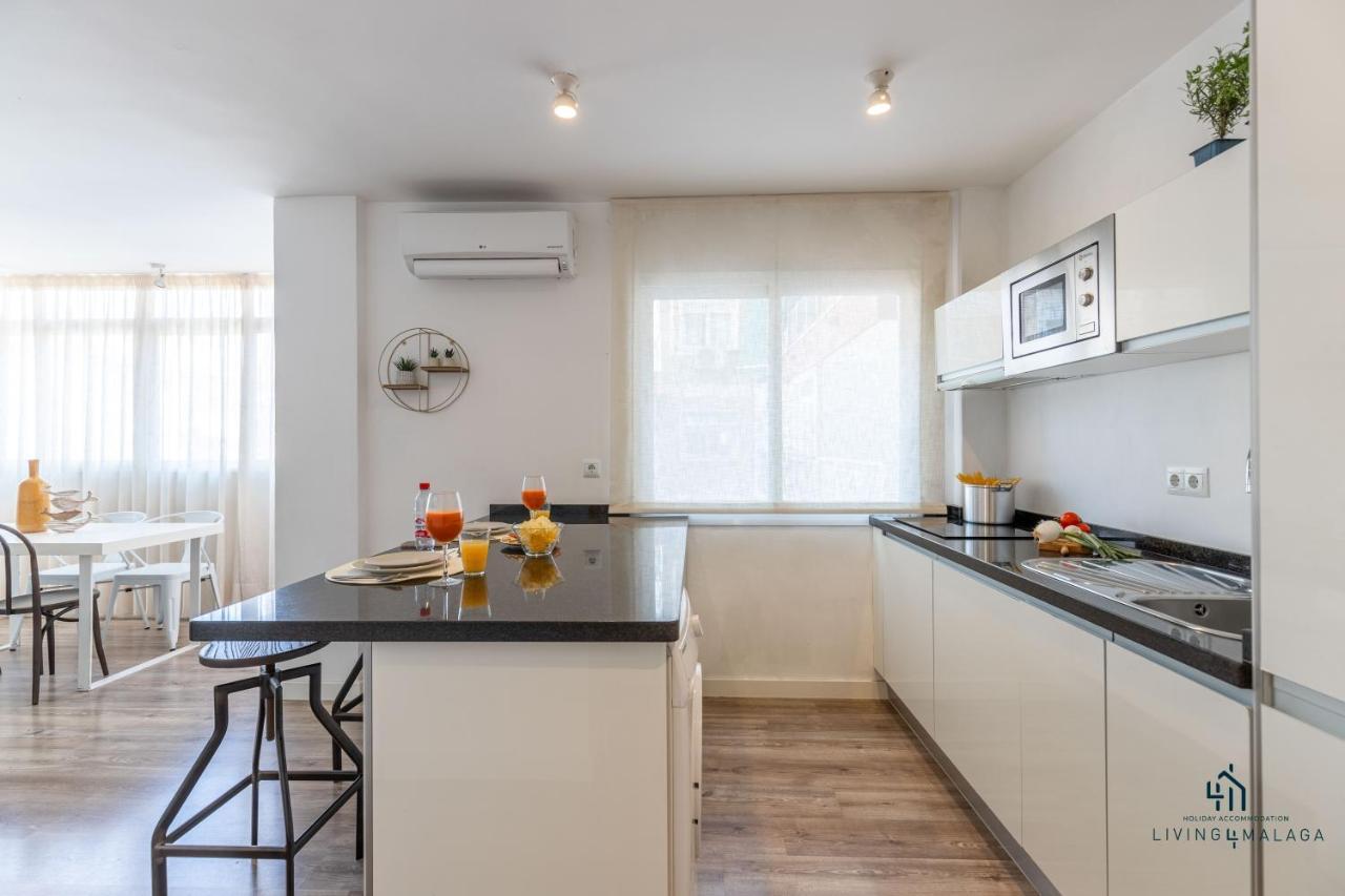 Living4Malaga Sea Breeze Apartment Ngoại thất bức ảnh