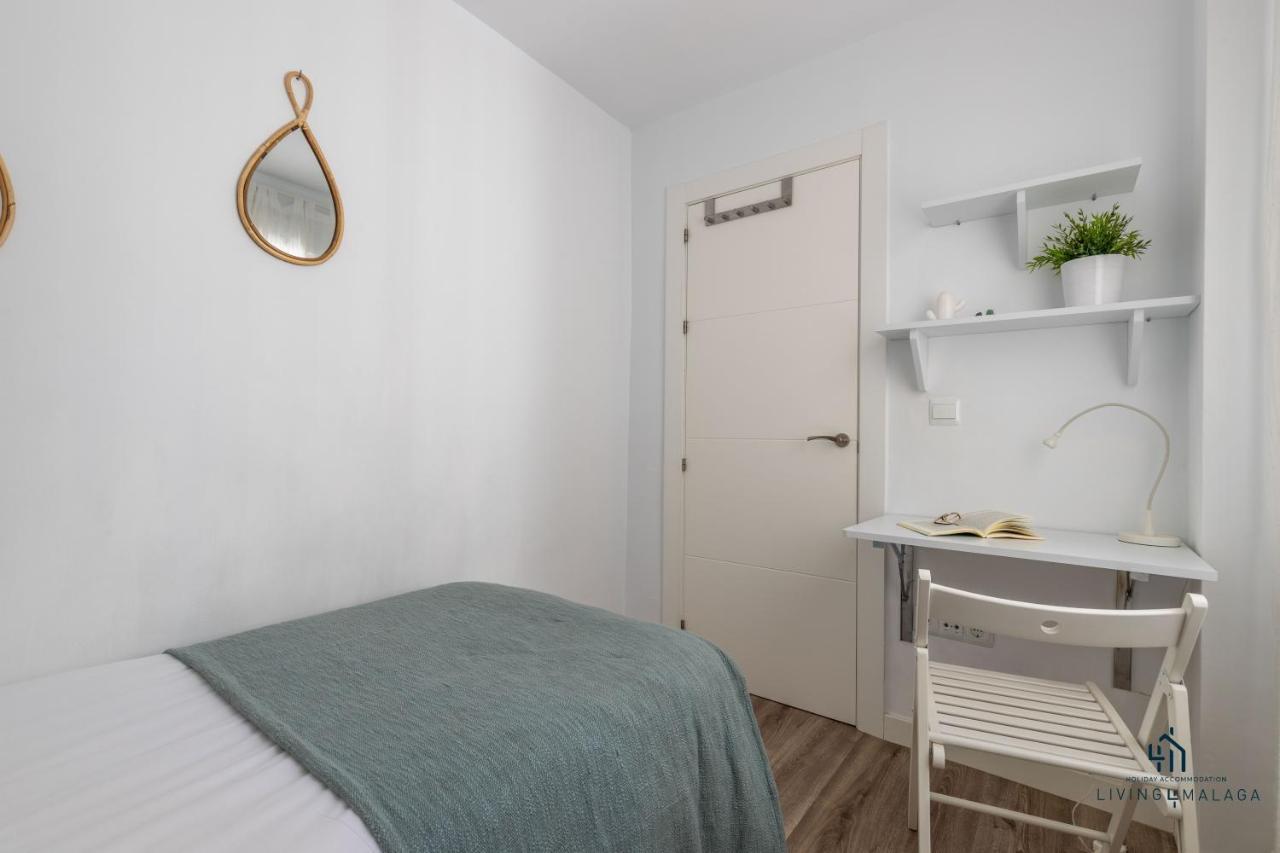 Living4Malaga Sea Breeze Apartment Ngoại thất bức ảnh